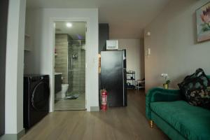 Century Spire Condominium, Makati City