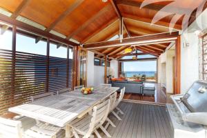 Panorama - Absolute Beachfront