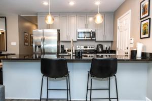 The Memphis Muse House - Move-In Ready, Fully furnished 4 bedroom, 2 bathroom house