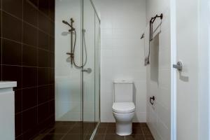 Cozy 3BR in Throsby with courtyard, free wifi and park