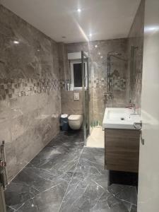 maison spacieuse et moderne idéal bi-famille