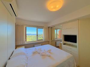 Natureza e vista incrível, a passos do L A G O N E G R O!