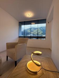 Moderno Apartamento Equipado en Los Palos Grandes - Caracas