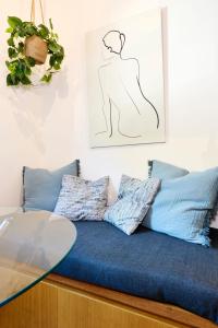 Quirky Retreat - A Charming 1BR in Trendy Collingwood