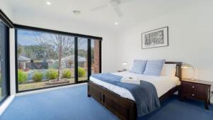 Parkland Garden Retreat