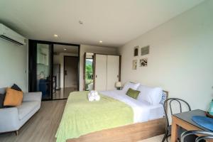1BR Designer Mountain View Condo - Central Phuket