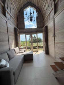 CARROLINE homestay ricefield