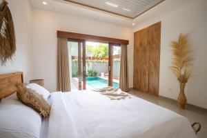 Sundaze 2 - Canggu Paradise with Pool and Kitchen Brand NEW