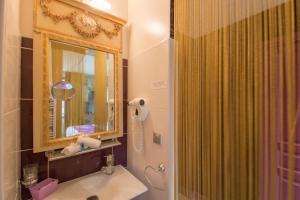 Hotels Hotel Le Turenne : photos des chambres