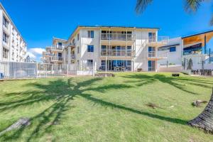 Shoreline Apartments - Unit 15