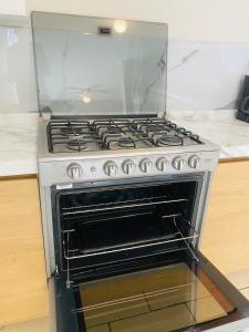 Casa Recién-Remodelada Ideal, Ejecutivos, Trabajos