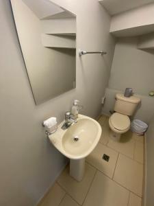 Casa Recién-Remodelada Ideal, Ejecutivos, Trabajos