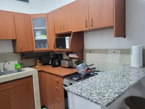 Beautiful and cozy home with Rent a car available