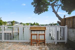 Watefront King Boat Dock & Pets OK Walk 2 Beach