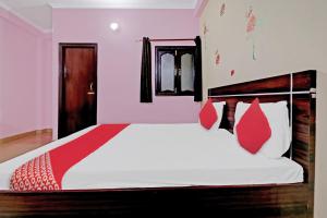 Hotel O Bhagyashree hotel crown view