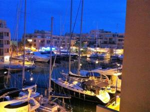 Appartement T2 avec terrasse et parking à Bormes-les-Mimosas - FR-1-251-907