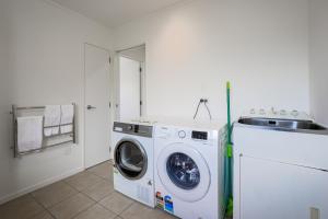 Cozy & Convenient 2-Bedroom Guesthouse in North Auckland