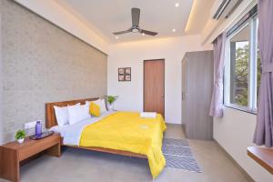 Villa With Turf & Indoor Games