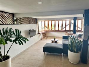 20 Steps Beach Surf, Wave, Cliff, Uluwatu3BR