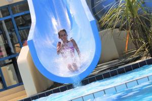 Camping 4 étoiles - Parc aquatique - eeiaeg