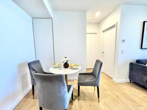 1BR Brisbane one Skyline with Pool, Free Parking and Gym