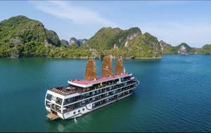 Halong & Lan Ha Cruises