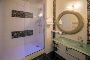 Hotels Hotel Le Turenne : photos des chambres