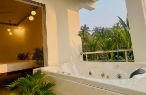 Shades Ivory - Agonda Beach Resort