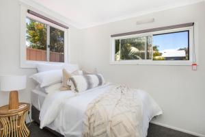 Boho - Pet Friendly - 1 Min Walk to the Beach