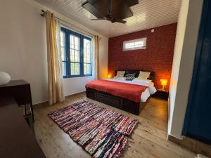 DRV Stays, Private Farm Villa with Plunge Pool, 20 Min From Paragliding