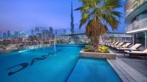 Full Burj Khalifa Panoramic View - Luxury Stay at Damac Maison Distinction