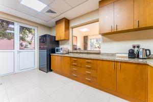 4BR plus Maids Room Villa Near Nad Al Sheba Mall, With Easy Access to Major Dubai Attractions - Nad Al Shiba Third, Nad Al Sheba by Deluxe Holiday Homes