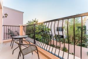 4BR plus Maids Room Villa Near Nad Al Sheba Mall, With Easy Access to Major Dubai Attractions - Nad Al Shiba Third, Nad Al Sheba by Deluxe Holiday Homes