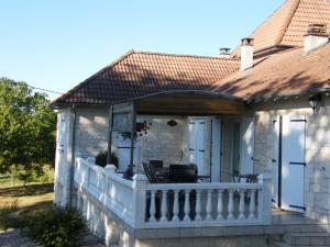 Maisons de vacances LOU MALINBOUZAT VILLA CLIMATISEE AVEC PISCINE PRIVEE a L'OREE DU PERIGORD : photos des chambres