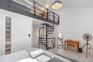 New York Style Living in Trendy De Waterkant