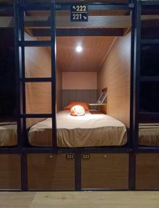 Autumn Living Hotel Kapsul