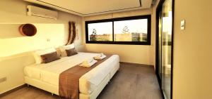 Phaedrus Living Venus Seaview Lighthouse Villa