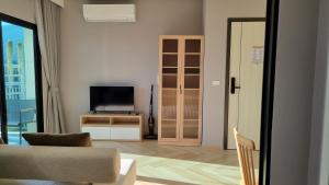 The Apart 711 in Legendary 2-bedrooms