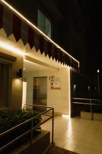 House of Keul - 2BR cozy condo in Dumaguete with pool and free laundry for long term guests up to 4 pax