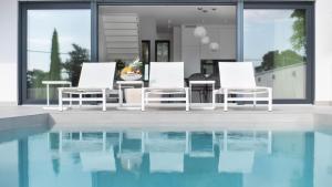 Luxury Holiday Villa with pool by Villas Guide