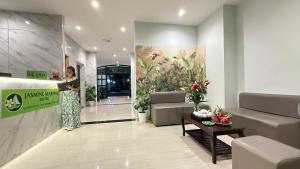 Jacmine Marina Hotel