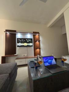 Modern, Spacious & Minimal 2BHK Apartment