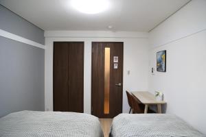 PR203 Winter Tokyo Shinjuku Xmas Lights New Year Shrine