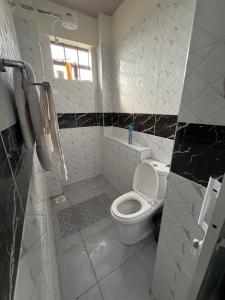 Aries Executive Suites -Executive 1 BR, Secure Parking ,Fast WI-FI ,Work desk -B106