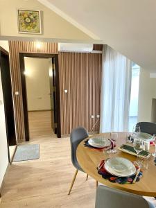 1BR Apartment Near Gondola with Parking