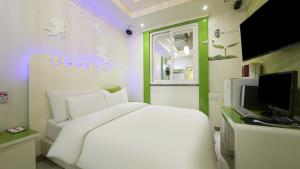 From H Rubens Hotel Mokpo Pyeonghwa Square