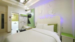 From H Rubens Hotel Mokpo Pyeonghwa Square