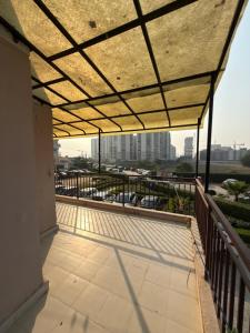 Modern, Spacious & Minimal 2BHK Apartment