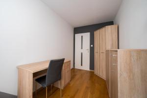 Ursus Niedźwiadek 3-Bedroom Apartment by BookingHost