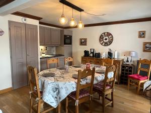 Appartement cosy avec jacuzzi privatif